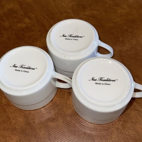 Set Of 3 New Traditions White Porcelain Cups With Gold Trim - Picture 3 of 6